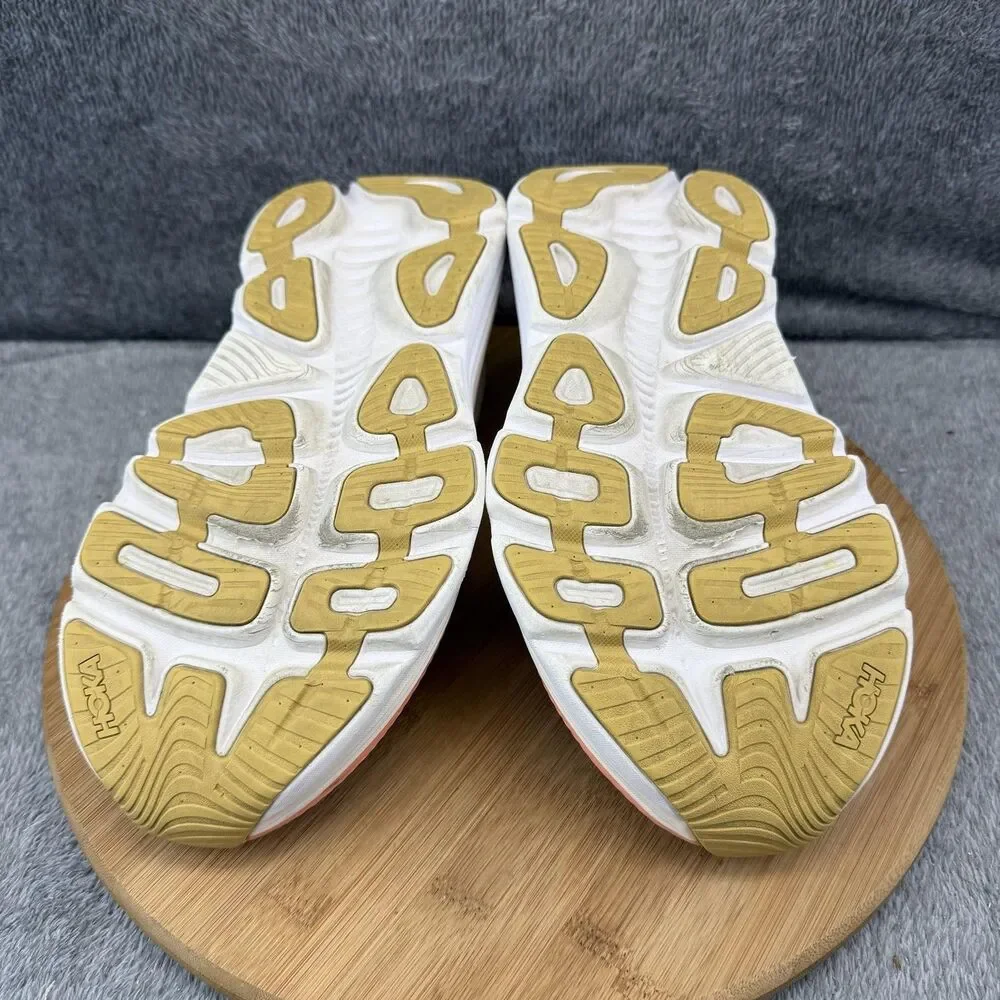 Hoka One One hoka one